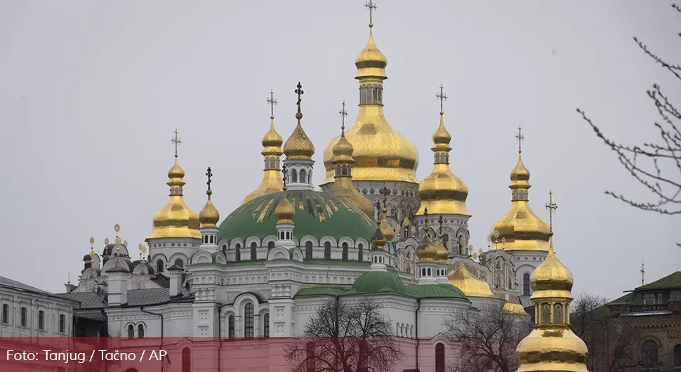 pecerska lavra.webp